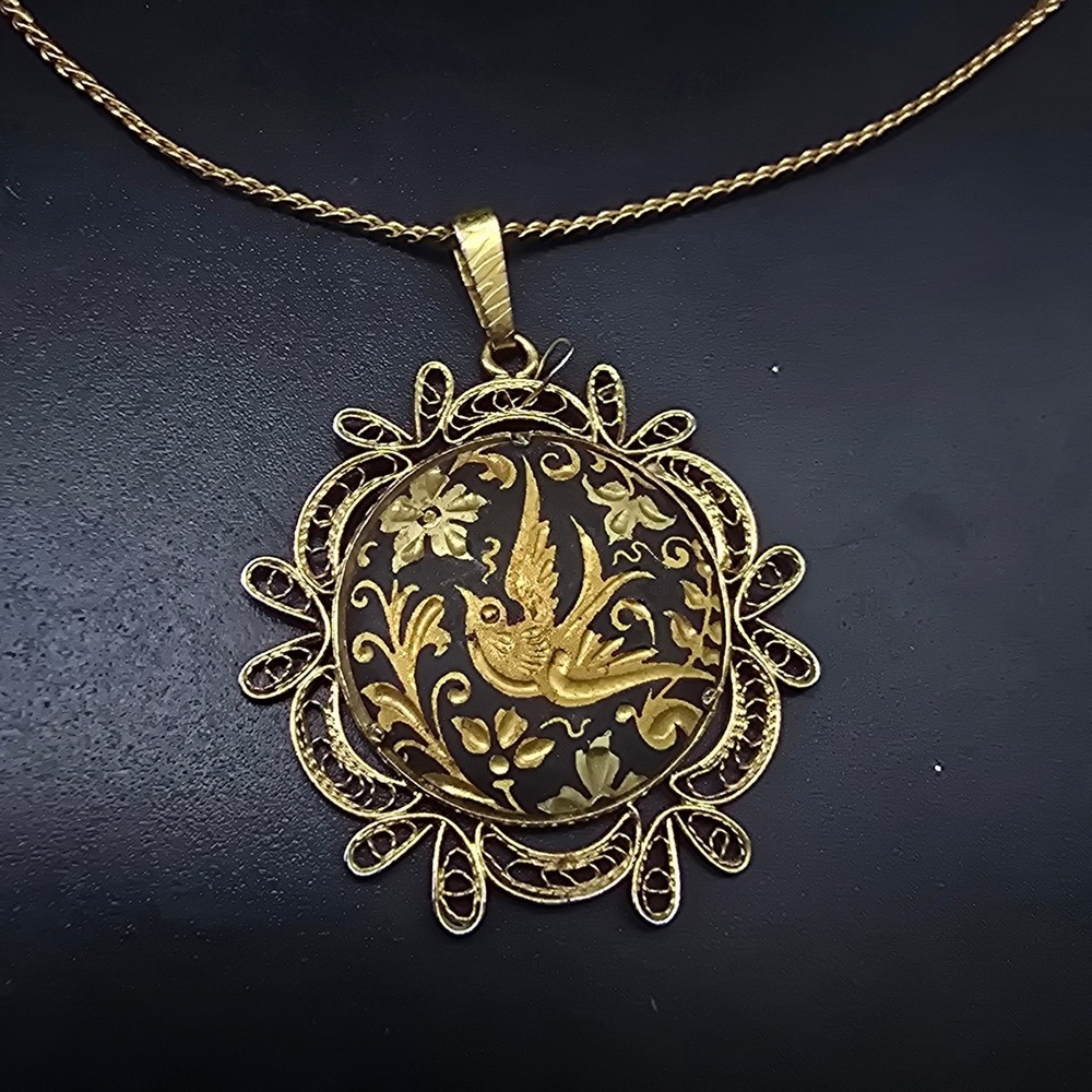 Damascene Bird Pendant Necklace Black Enamel Gold Tone Vintage Costume Jewelry